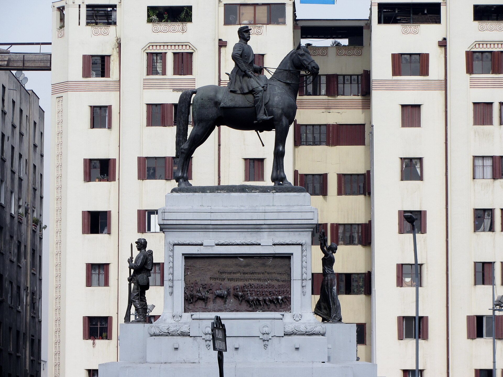 Monumento al General Baquedano, Santiago